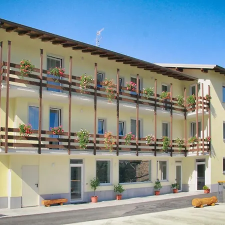 Prato Solaro Отель типа 